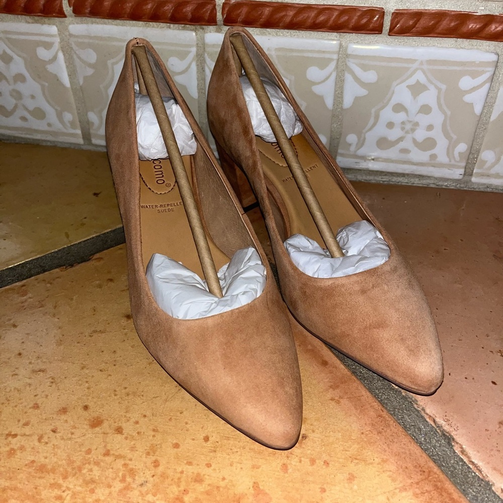 Brand New in Box Corso Como Tan Suede Heels Size 6.5